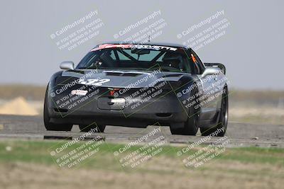 media/Oct-25-2025-CalClub SCCA (Sat) [[34c778dfbe]]/Group 3/Qualifying/